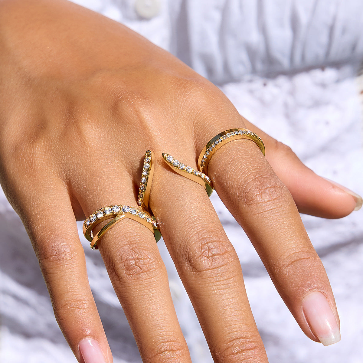 Titanium Steel White Stone Ring – Fade-Resistant Luxury Women’s Jewelry