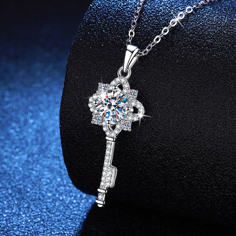 Twilight Key Pendant Necklace in Sterling Silver - 925 Silver Moonlace