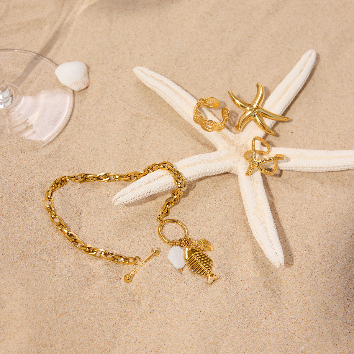 Ocean Shell and Starfish Bracelet - 18K Gold Plated Adjustable Bracelet