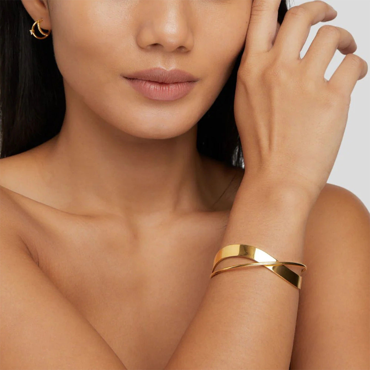 18K Gold Plated Titanium Steel Bangle – Fade-Resistant Minimalist Bracelet